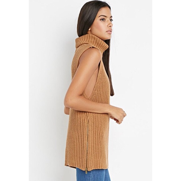 ⭐️ NWT Sleeveless Turtleneck Tunic - Picture 2 of 3